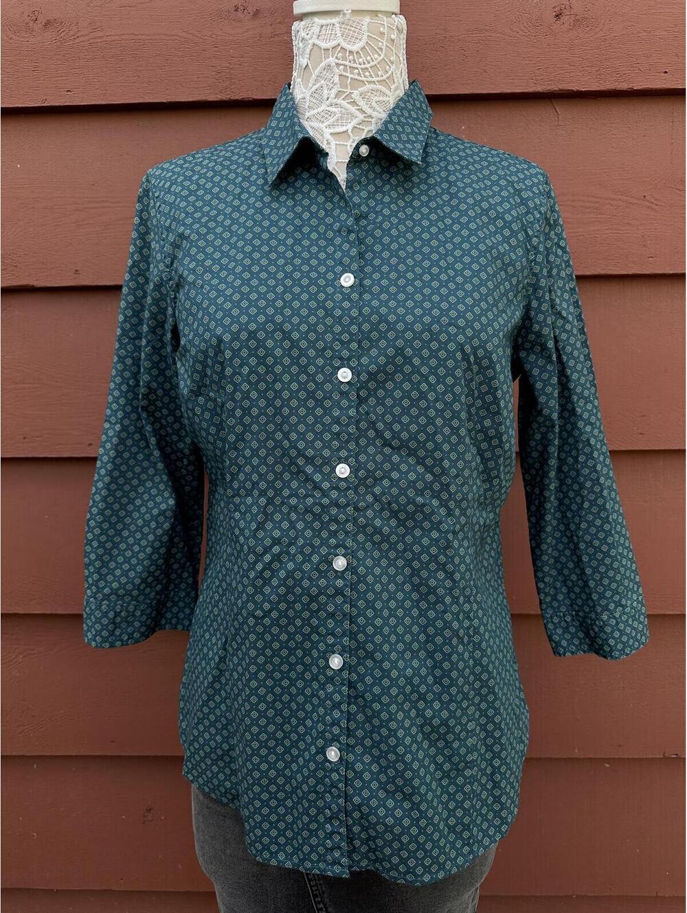 Eddie Bauer Classic Fit Teal Geometric Print Button Down Shirt